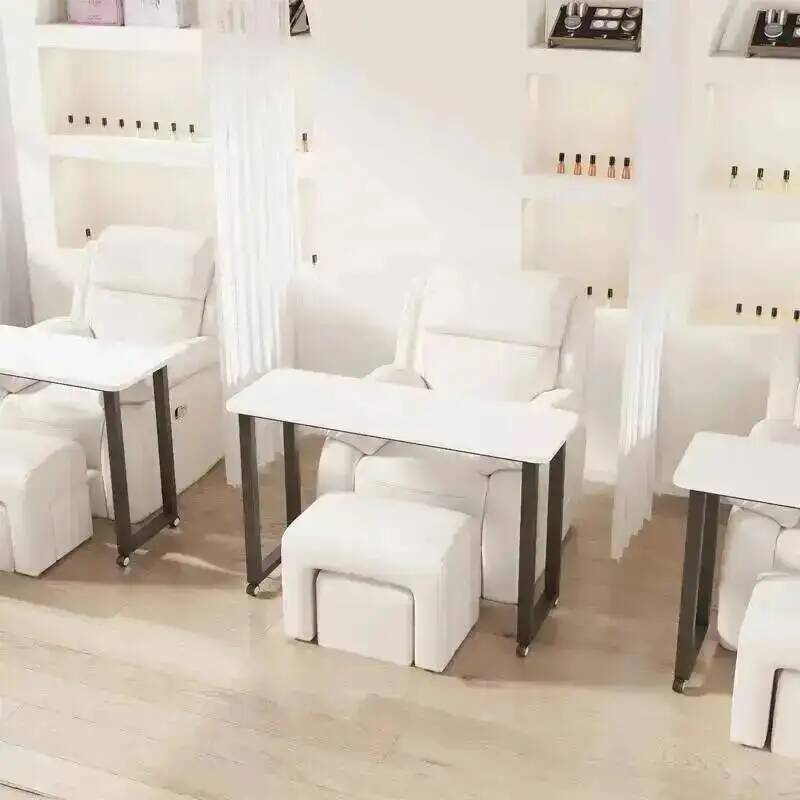 Perfume Nail Tables Trendy Bea - Makeup Beauty Lounge recension och pris